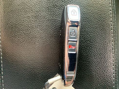 Used 2023 Kia Sportage EX FWD image 31