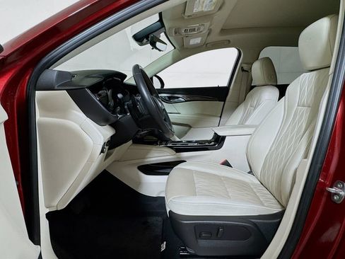 Certified 2022 Buick Envision Avenir w/ Technology Package II FWD image 20