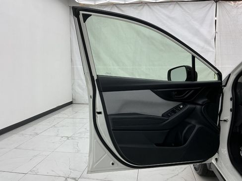 Used 2020 Subaru Crosstrek 2.0i Premium w/ Moonroof Package 2 AWD/4WD image 18