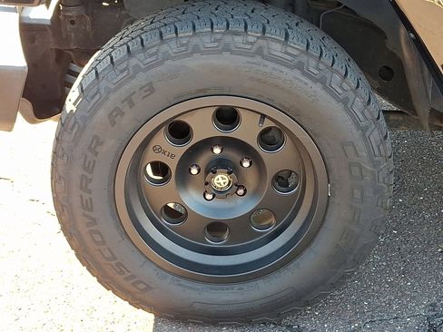 Used 2014 Jeep Wrangler Unlimited Sahara w/ Dual Top Group image 9