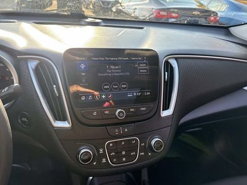 Used 2023 Chevrolet Malibu LT image 25