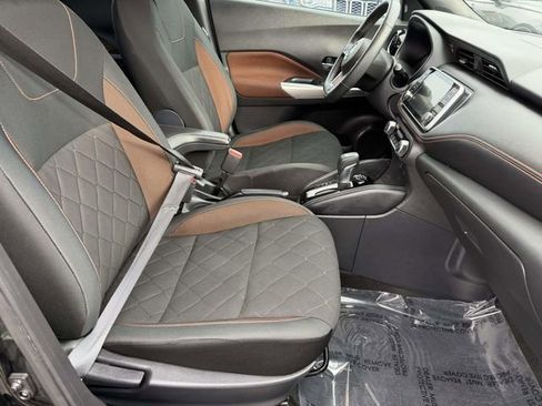 Used 2020 Nissan Kicks SR w/ Exterior Package image 7