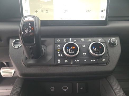 Used 2023 Land Rover Defender 110 Carpathian Edition image 28