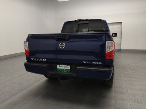 Used 2021 Nissan Titan SV w/ SV Convenience Package image 7