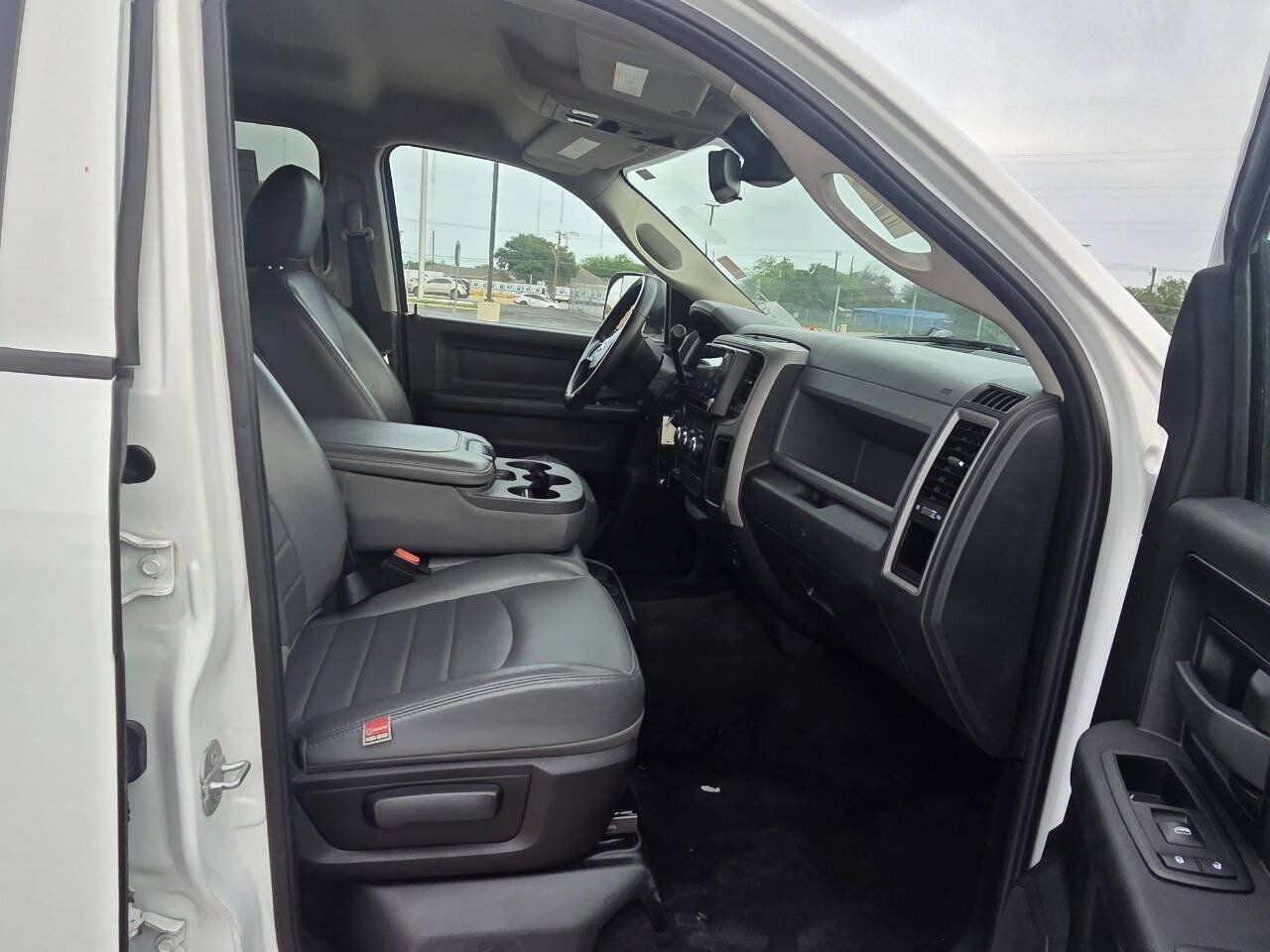 Used 2016 RAM 2500 Tradesman w/ Popular Equipment Group RWD image 25