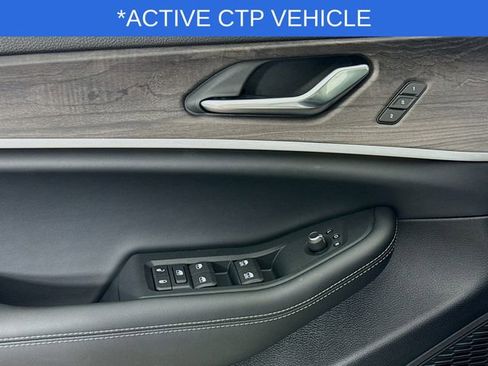 New 2025 Jeep Grand Cherokee Limited w/ Black Appearance Package image 18