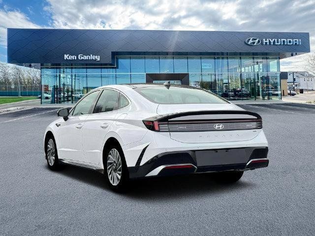 New 2026 Hyundai Sonata Limited FWD image 5