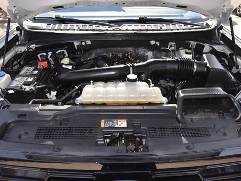 Certified 2025 Ford Expedition Platinum image 41