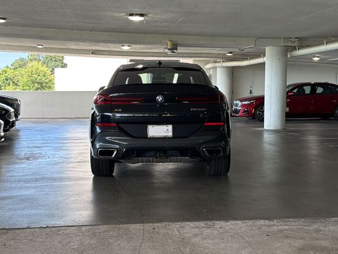 Used 2021 BMW X6 M50i AWD/4WD image 9