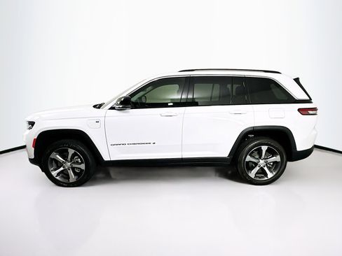 Used 2022 Jeep Grand Cherokee Limited 4xe w/ Luxury Tech Group II image 4