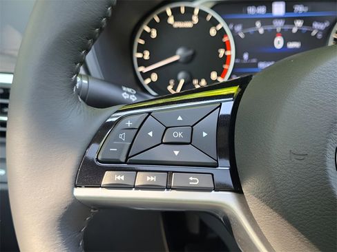 New 2025 Nissan Altima 2.5 SL image 19