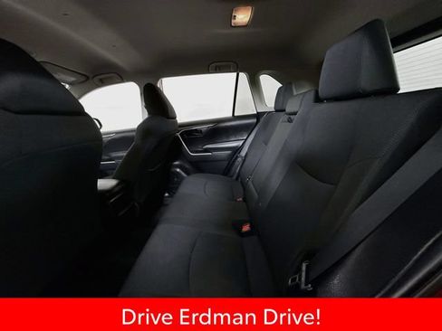 Certified 2020 Toyota RAV4 LE FWD image 9