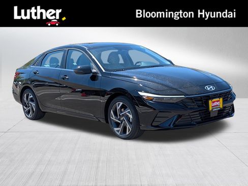 New 2026 Hyundai Elantra Limited FWD image 1