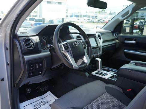 Used 2016 Toyota Tundra SR5 w/ TRD Off Road Package AWD/4WD image 13