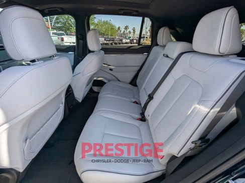 New 2025 Jeep Wagoneer S Limited AWD/4WD image 29