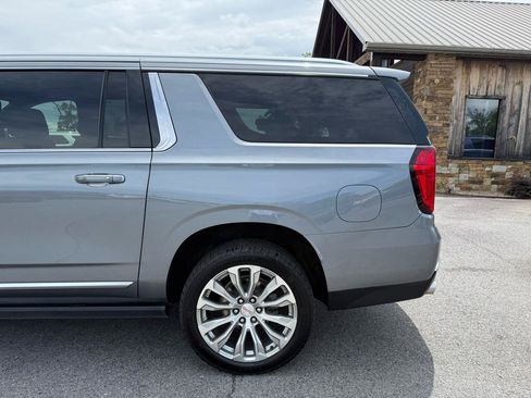 Used 2022 GMC Yukon XL Denali AWD/4WD image 44