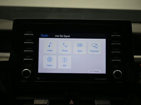 Used 2021 Toyota Camry LE FWD image 17