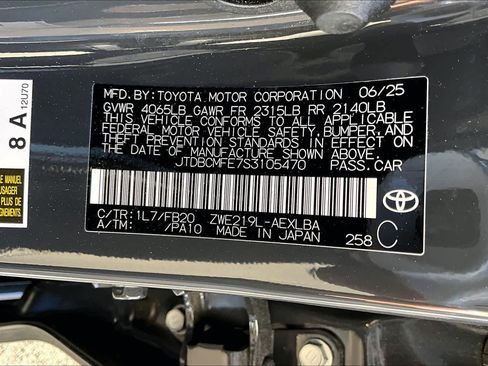Certified 2025 Toyota Corolla LE image 32