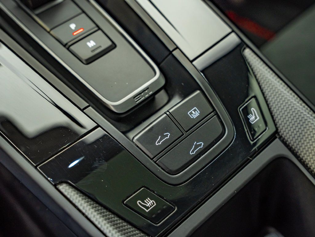 Certified 2025 Porsche 911 Carrera 4 GTS AWD/4WD image 43