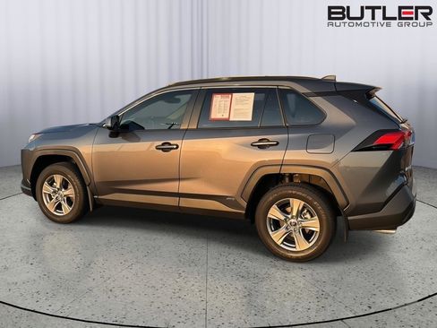 Certified 2025 Toyota RAV4 LE AWD/4WD image 3