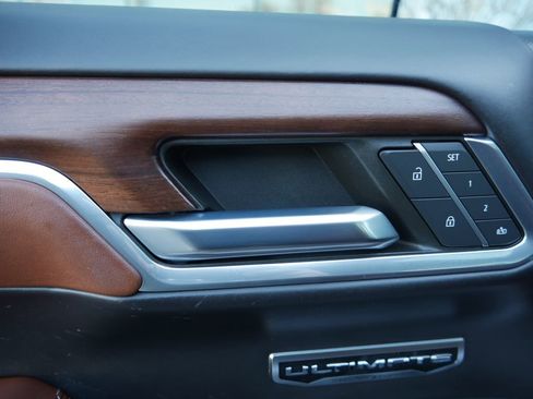 Used 2023 GMC Sierra 1500 Denali Ultimate image 18