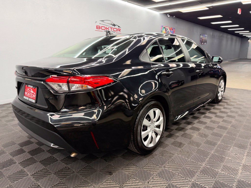 Used 2021 Toyota Corolla LE w/ Carpet Mat Package (TMS) FWD image 14