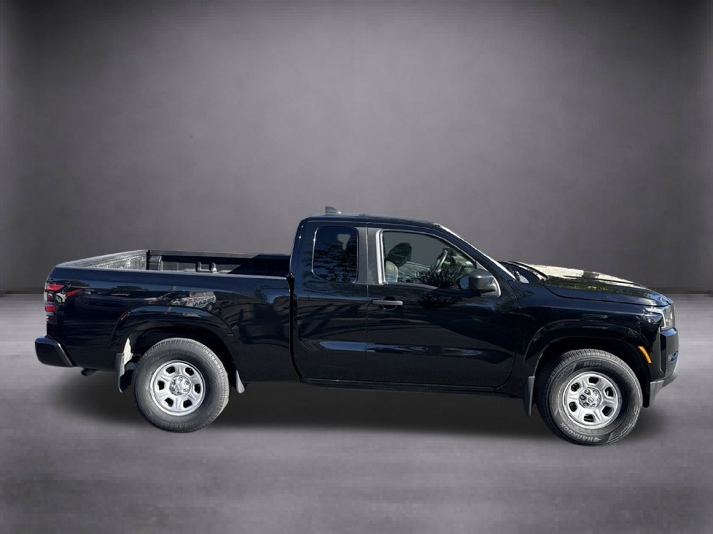 Used 2022 Nissan Frontier S RWD image 3