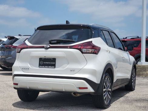 Certified 2024 Nissan Kicks SV FWD image 3