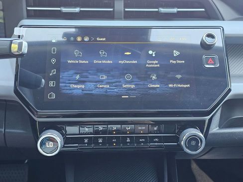New 2027 Chevrolet Bolt LT w/ Comfort Package FWD image 28