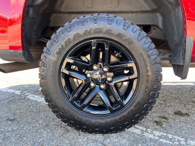 Used 2022 Chevrolet Silverado 1500 Custom Trail Boss w/ Safety Confidence Package AWD/4WD image 14