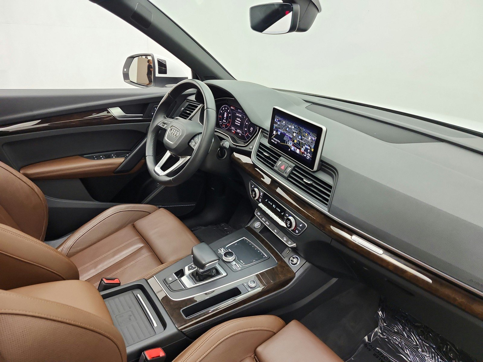 Used 2019 Audi Q5 2.0T Premium Plus w/ Premium Plus Package AWD/4WD image 19