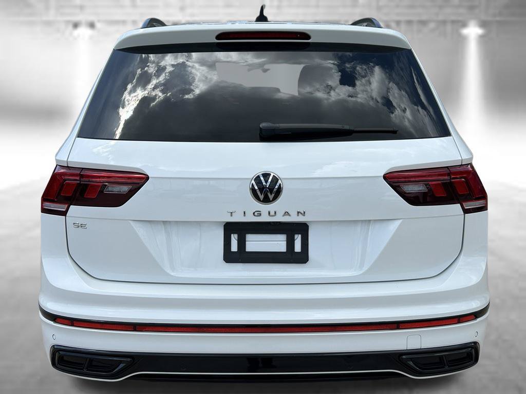 Certified 2023 Volkswagen Tiguan SE R-Line FWD image 5