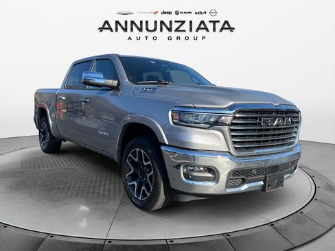 Certified 2025 RAM 1500 Laramie AWD/4WD image 7