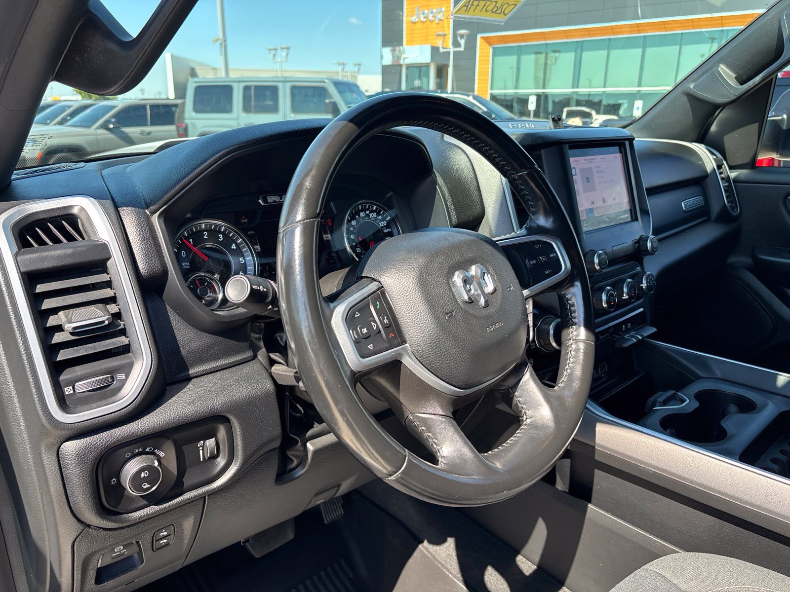 Used 2022 RAM 1500 Big Horn AWD/4WD image 12