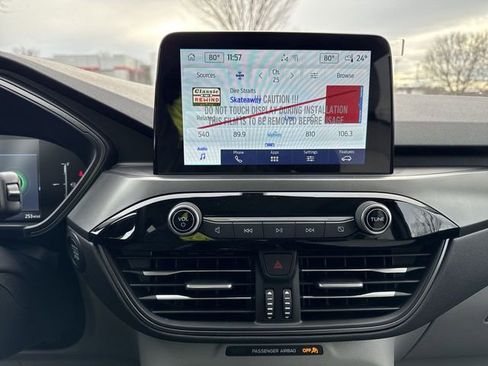 New 2025 Ford Escape Active w/ Cold Weather Package image 17