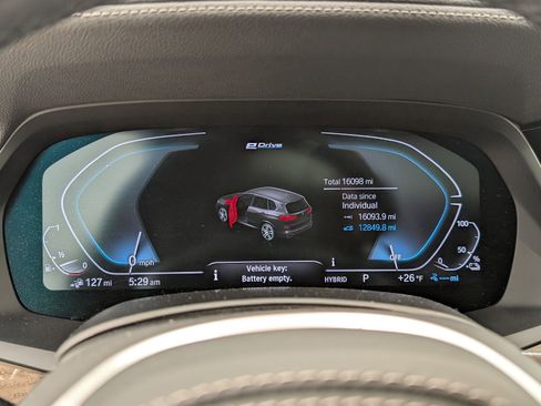 Used 2022 BMW X5 xDrive45e w/ M Sport Package image 21