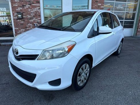 Used 2013 Toyota Yaris LE image 1
