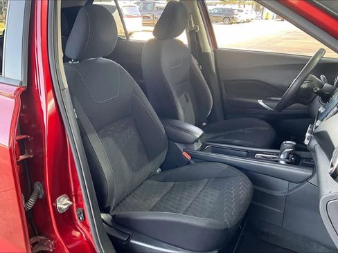 Used 2023 Nissan Kicks SV image 8