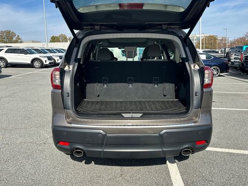 Used 2021 Subaru Ascent Limited w/ Technology Package image 18