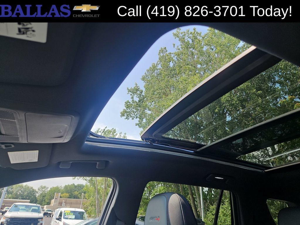 Certified 2026 GMC Terrain AT4 AWD/4WD image 21