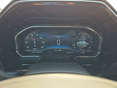 Used 2023 Chevrolet Silverado 1500 LT w/ Convenience Package II AWD/4WD image 16