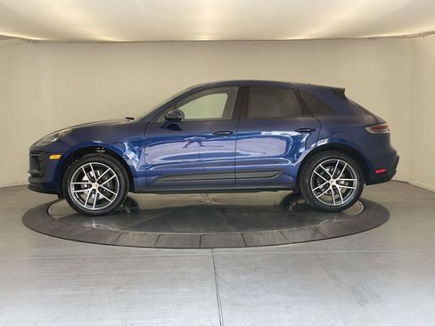 Used 2024 Porsche Macan image 2
