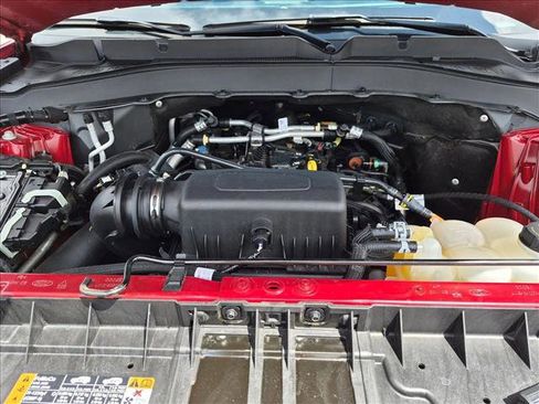Used 2022 Ford Explorer XLT w/ Class IV Trailer Tow Package AWD/4WD image 19