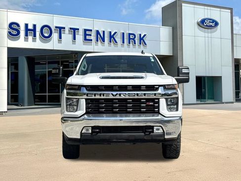Used 2023 Chevrolet Silverado 2500 LT w/ Convenience Package AWD/4WD image 2