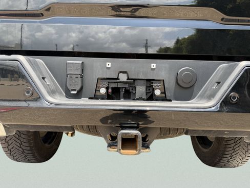 Used 2024 GMC Sierra 1500 AT4 image 18