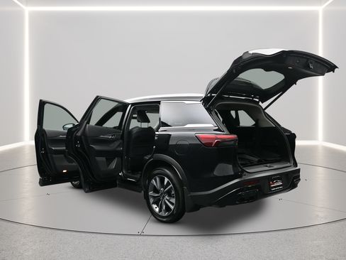 Used 2025 INFINITI QX60 Luxe AWD/4WD image 4