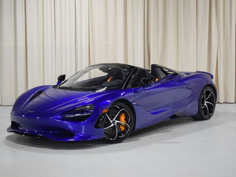 Used 2024 McLaren 750S Spider RWD image 2