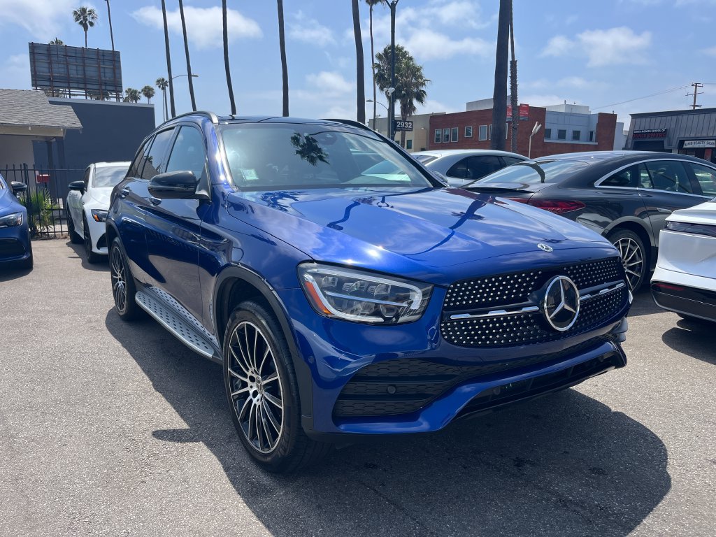 Used 2021 Mercedes-Benz GLC 300 w/ Driver Assistance Package image 3