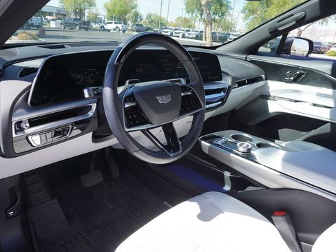 Certified 2024 Cadillac Lyriq Sport w/ LPO, Floor Liner Package AWD/4WD image 22
