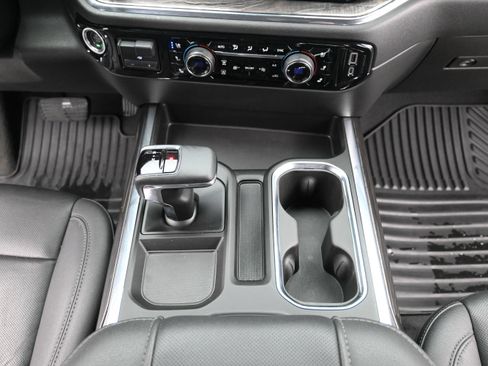 Used 2023 Chevrolet Silverado 1500 LTZ AWD/4WD image 19